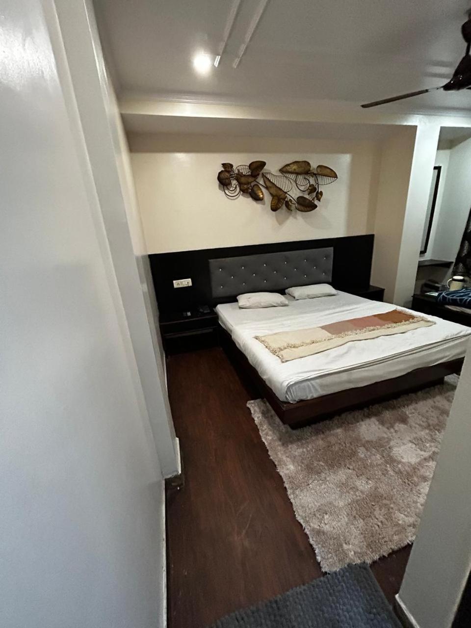 Family Hotel By Pg International New Delhi Ngoại thất bức ảnh