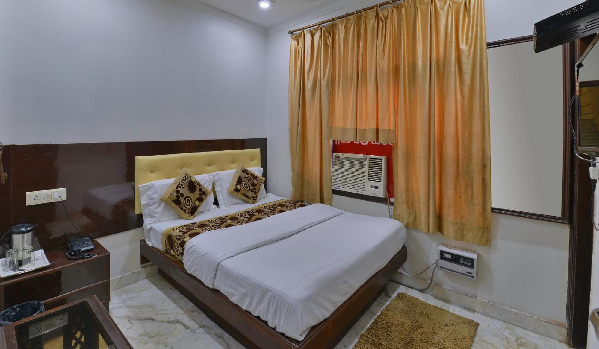 Family Hotel By Pg International New Delhi Ngoại thất bức ảnh