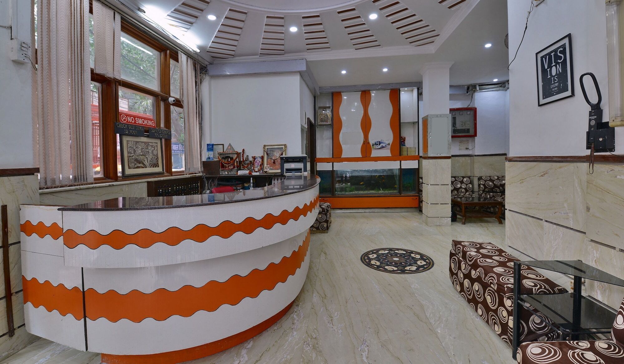 Family Hotel By Pg International New Delhi Ngoại thất bức ảnh